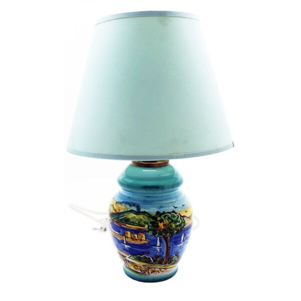 lume in ceramica con decorazione Napoli e Pulcinella